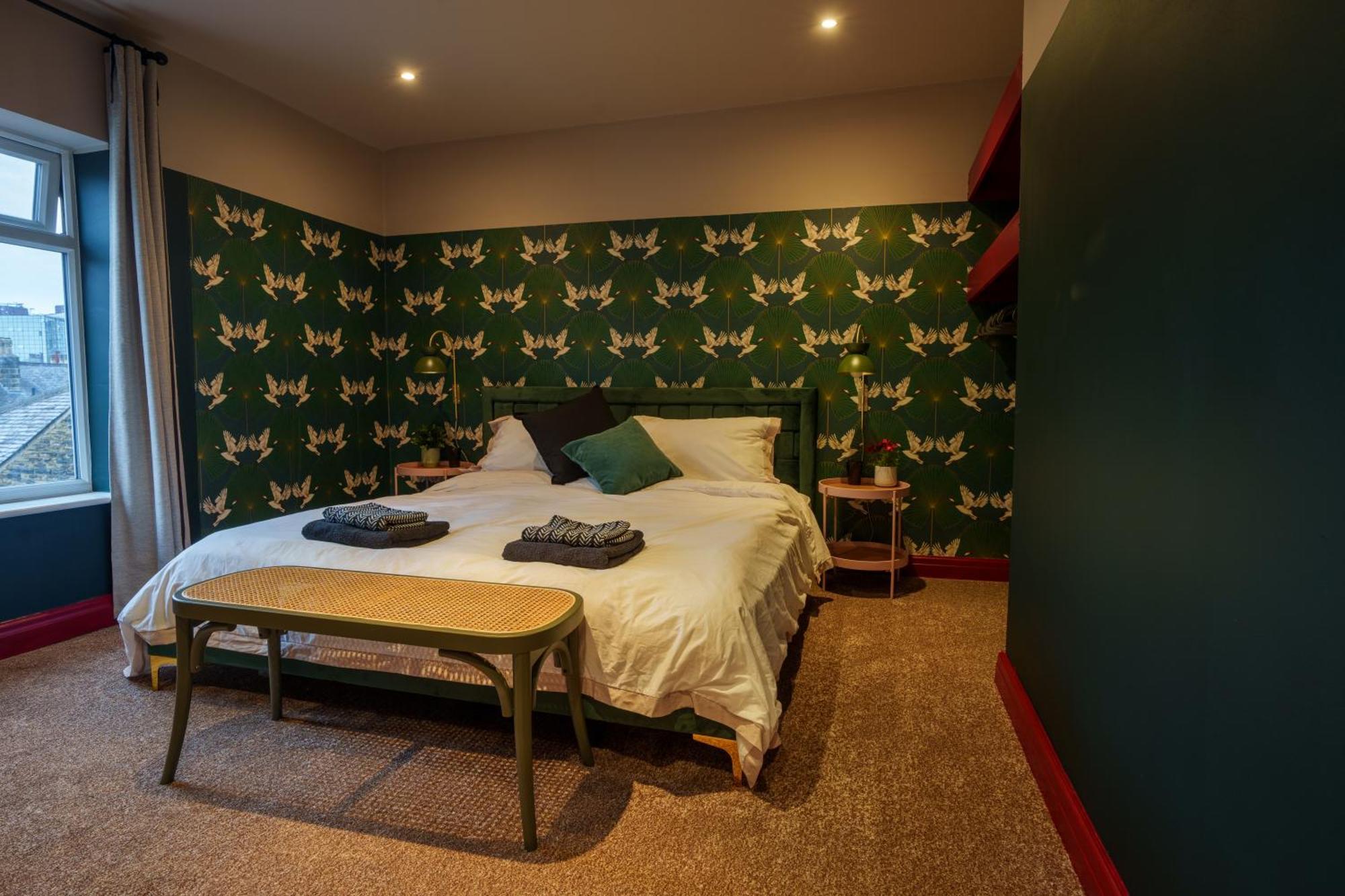 Stay With Airhgt @ Luxe Apartment In Central Harrogate Esterno foto