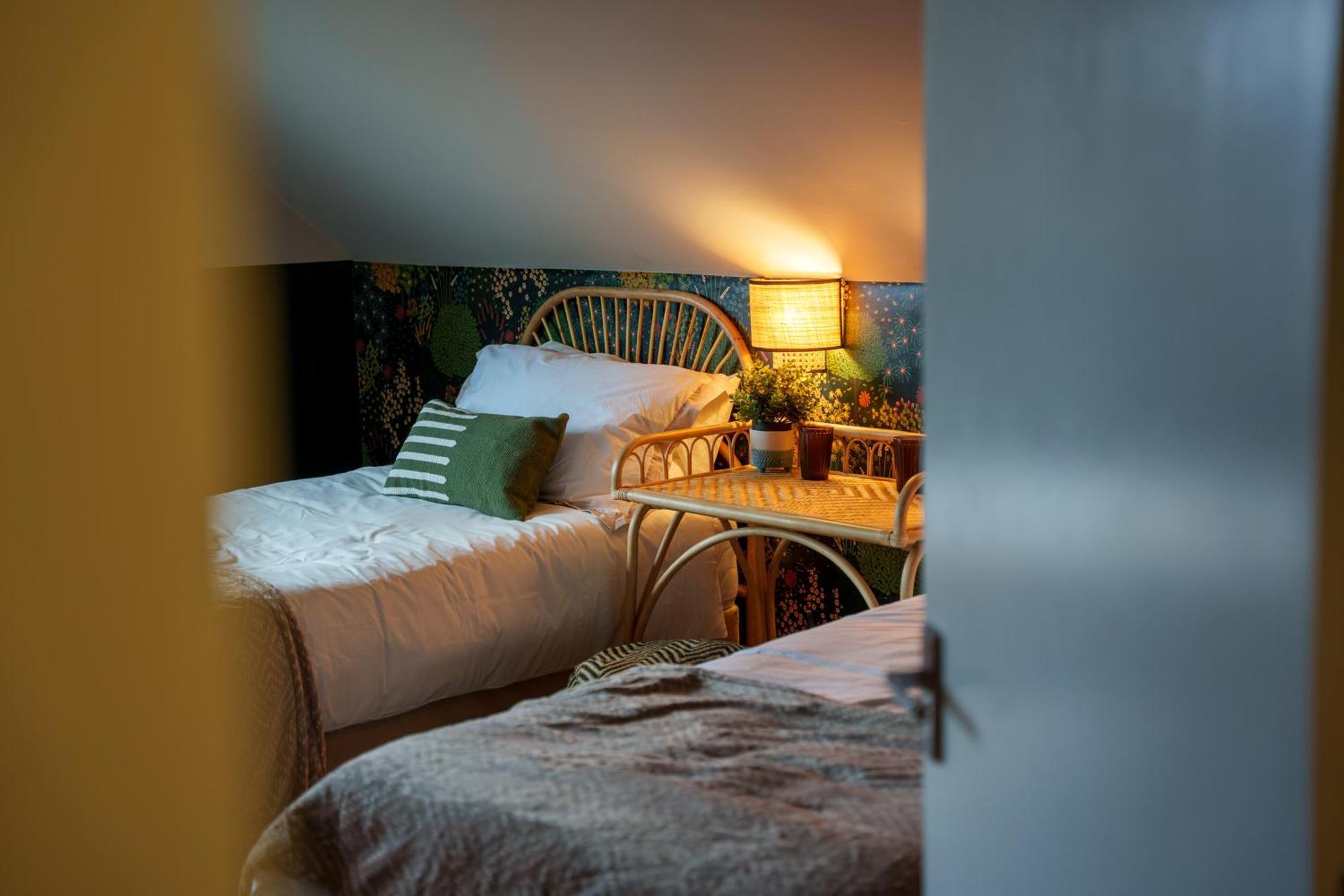 Stay With Airhgt @ Luxe Apartment In Central Harrogate Esterno foto